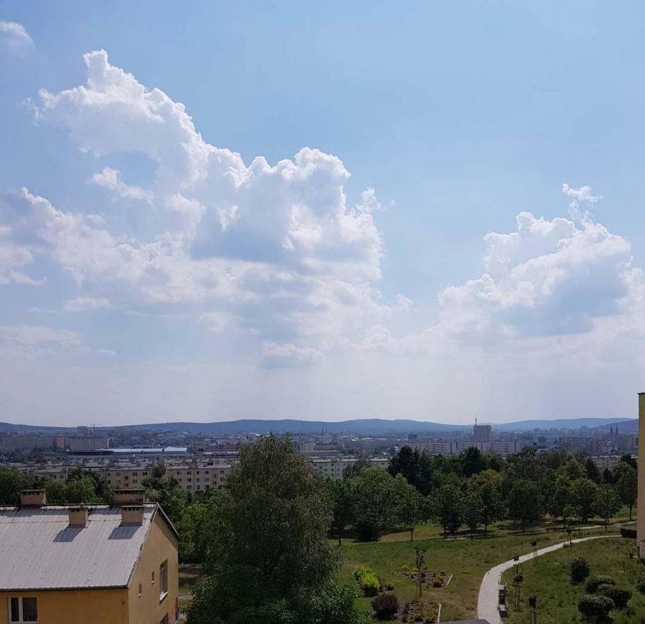 Sloneczny Apartman Kielce Kültér fotó